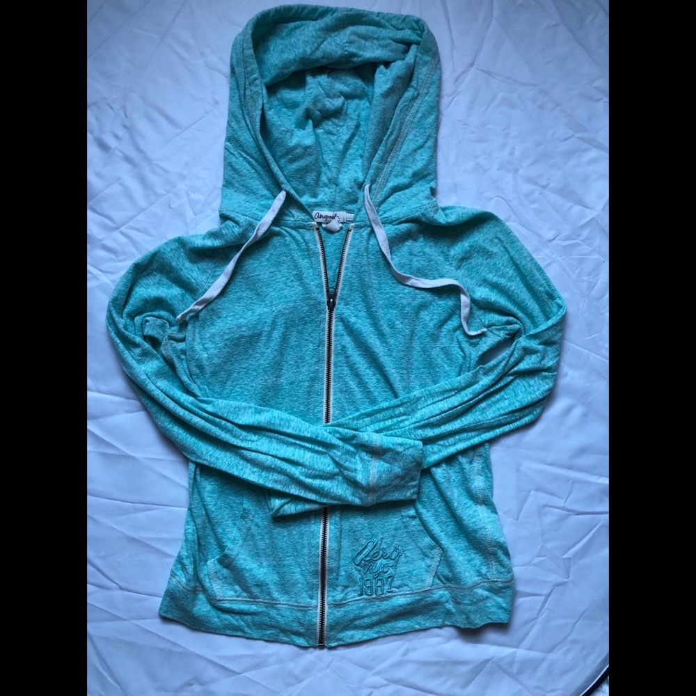 Light Zip-Up Sweatshirt